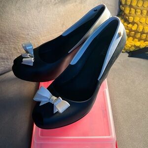 Melissa wedges